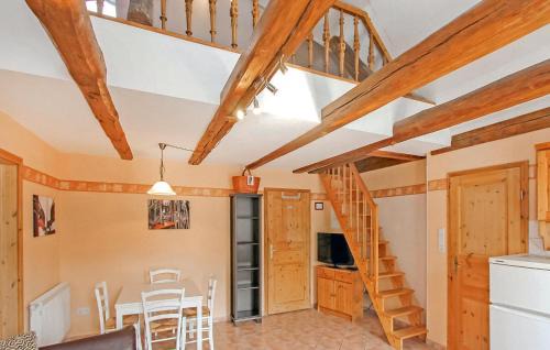 Muritz Apartment | Welcoming Ferienwohnung Sdmritz: Perfect for Families & Pets
