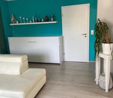 Schonebeck Apartment | Pet-Friendly Retreat at Ferienwohnung Sarah for Families