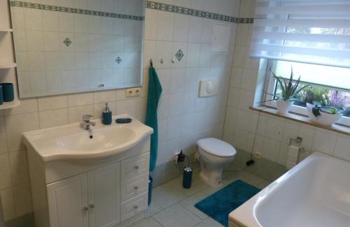 Munchenbernsdorf Apartment | Cozy Family Retreat at Ferienwohnung Schön