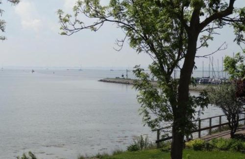 Orth Apartment | Discover Ferienwohnung - Schöne Aussicht for Your Getaway