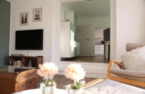 Klein Hove Apartment | Riverside Retreat: Family-Friendly Ferienwohnung "Schönes Leben"