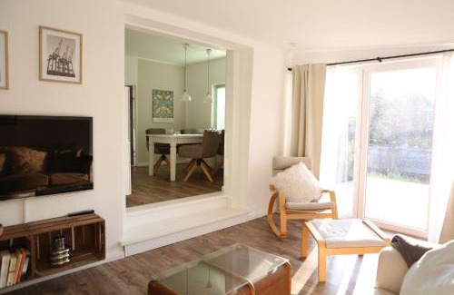 Klein Hove Apartment | Riverside Retreat: Family-Friendly Ferienwohnung "Schönes Leben"