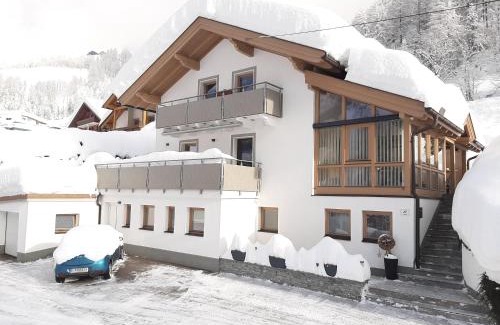 Heiligenblut Apartment | Oceanfront Ferienwohnung Schachner - Rated 9.7/10