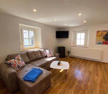 Nordheim a. Main Apartment | Ferienwohnung Scheuring 1 OG rechts