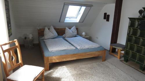 Merkendorf Apartment | Cozy Ferienwohnung Schindler with Balcony - Guest Rated 9.3