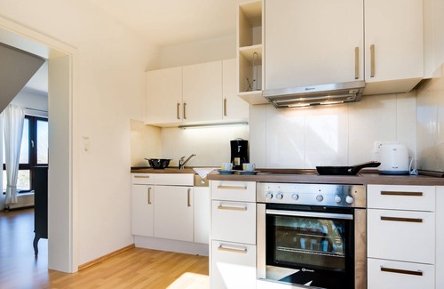 Maasholm Apartment | Exceptional Ferienwohnung Schleiufer in Maasholm for Families