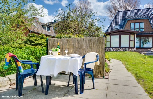 Maasholm Apartment | Exceptional Ferienwohnung Schleiufer in Maasholm for Families