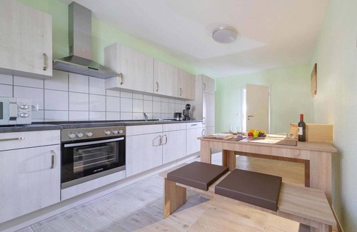 Wernigerode Old Town Apartment | Cozy Apartment Schlossblick in Wernigerode with Kitchen