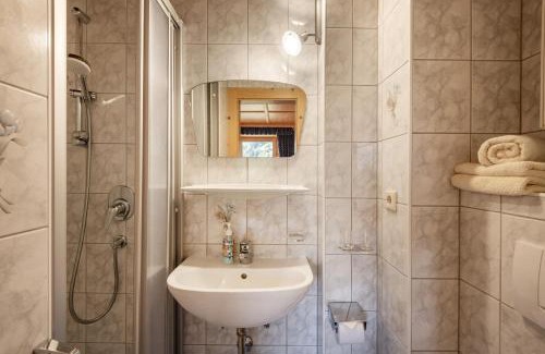 Brandberg Apartment | Top-Rated Family Retreat at Ferienwohnung - Schmirnerhof