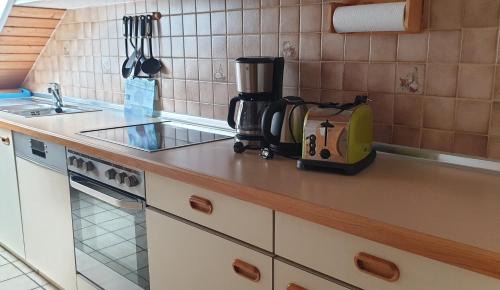 Ueberlingen Apartment | Family-Friendly Ferienwohnung Schmotzle with High Ratings