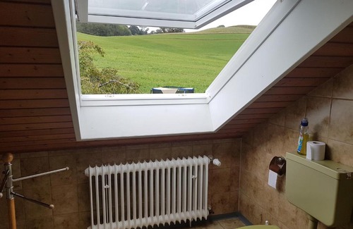 Ueberlingen Apartment | Family-Friendly Ferienwohnung Schmotzle with High Ratings