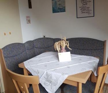 Ueberlingen Apartment | Family-Friendly Ferienwohnung Schmotzle with High Ratings