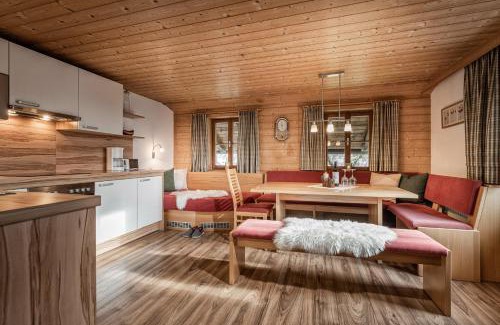Stumm Apartment | Top-Rated Ferienwohnung Schustererhof with Ocean View