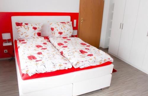 Kronau Apartment | Family-Friendly Retreat at Ferienwohnung Schwalbennest