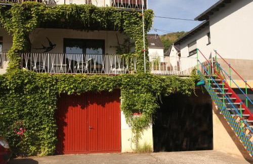 Reil Apartment | Cozy Ferienwohnung „Schwalbennest“ in Reil/Mosel