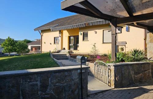 Wiesenbronn Apartment | Ferienwohnung Schwarzer Kater