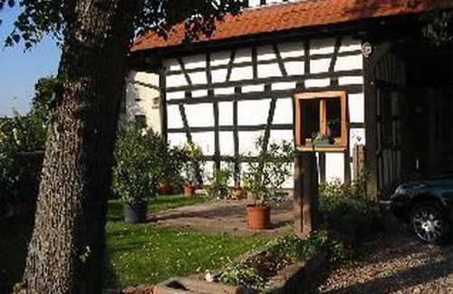 Neuried Apartment | Cozy Schwarzwaldblick Apartment with Family-Friendly Amenities