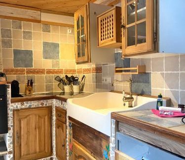 Barental Apartment | Pet-Friendly Family Retreat at Ferienwohnung Seeblick Nr 2