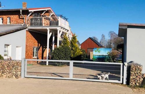 Mollenbeck House | Discover Ferienwohnung Seenrunde: Family-Friendly Retreat
