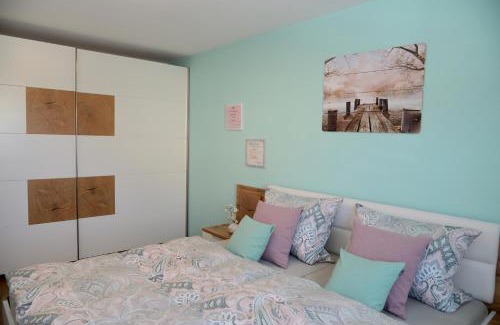 Frickenfelden Apartment | Seaside Comfort at Ferienwohnung Seenah - Rated 8.6/10