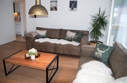 Wackersdorf Apartment | Guest Rated 9.3: Family-Friendly Ferienwohnung Seenglück