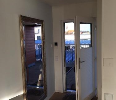 Eckernfoerde Apartment | Ferienwohnung "Seglersteg, Bungalow 11" Hafenspitze