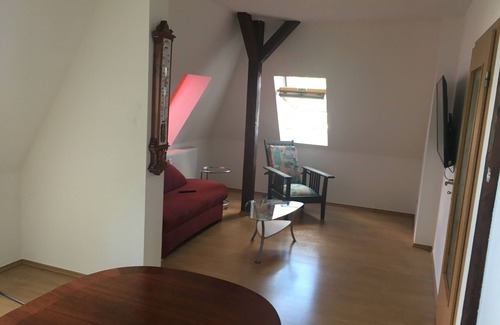Gera Apartment | Central Apartment Near Gera HBF with Family-Friendly Amenities