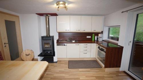 Mayrhofen Apartment | Pet-Friendly Retreat at Ferienwohnung SEPP - Rated 9.3/10