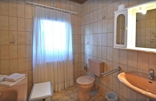 Betzigerode Apartment | Family-Friendly Ferienwohnung Severin with 9/10 Guest Rating