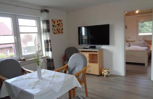 Westerholt Apartment | Welcoming Ferienwohnung Simmering: Family-Friendly Retreat