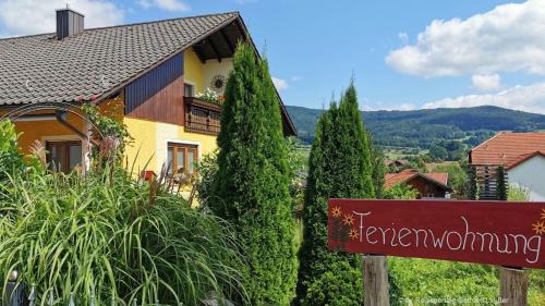 Gleissenberg Apartment | Cozy Family-Friendly Retreat in Gleißenberg, Bayern