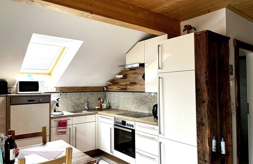 Rojach Ski Chalet | Relax at Ferienwohnung Smaragd with Breathtaking Großglockner Views