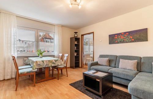 Biberach Apartment | Family-Friendly Ferienwohnung Smithson with Perfect Ratings
