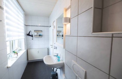 Fischbach Apartment | Cozy Getaway at Gästehaus Benedikt: Pet and Child Friendly