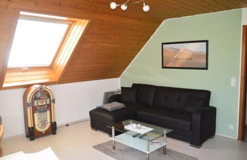 Albstadt Apartment | Pet-Friendly Ferienwohnung Sonnenblick with High Guest Ratings