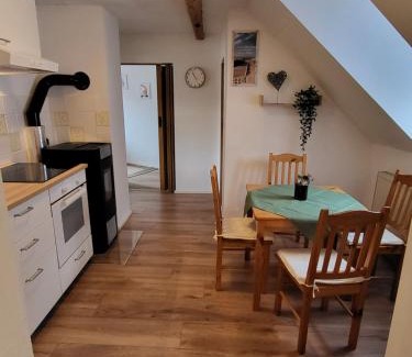 Wonsees Apartment | Discover Ferienwohnung Sonnenhaus: Child-Friendly Retreat