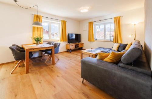 Sankt Valentin Apartment | Top-Rated Family Getaway at Ferienwohnung Sonnenplatzl Reiter