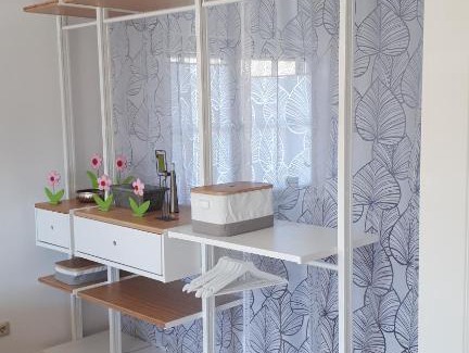 Ohlhof Apartment | Tranquil Ferienwohnung Sonnenschein with Ocean View