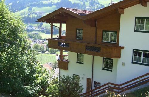 Hainzenberg Apartment | Discover Ferienwohnung Sonnentraum: Rated 9.2/10 by Guests