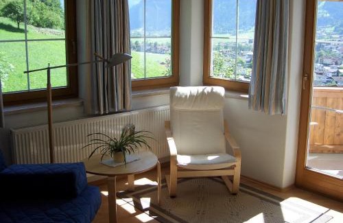 Hainzenberg Apartment | Discover Ferienwohnung Sonnentraum: Rated 9.2/10 by Guests