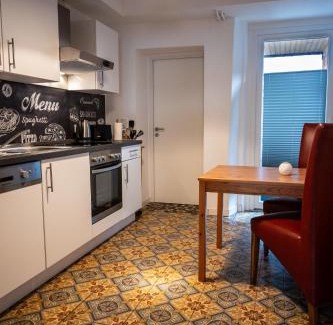 Brauneberg Apartment | Pet-Friendly Ferienwohnung Sonnenuhr with Family Amenities