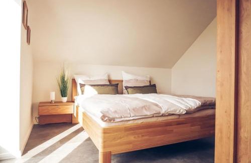 Schwanewede Apartment | Guest Rated 10/10: Ferienwohnung Sonnenuntergangsidyll
