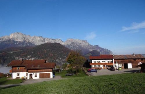 Marktschellenberg Apartment | Family-Friendly Ferienwohnung Steinlehen with Spa Amenities