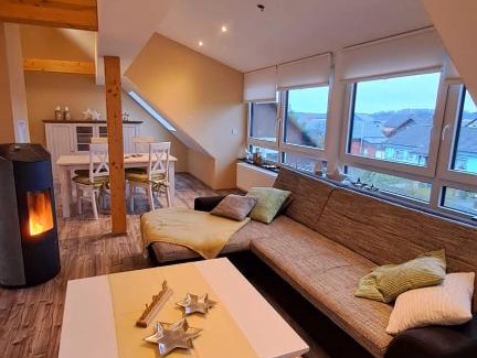 Volkenroth Apartment | Family-Friendly Ferienwohnung Sternenstube - Rated 9.6/10