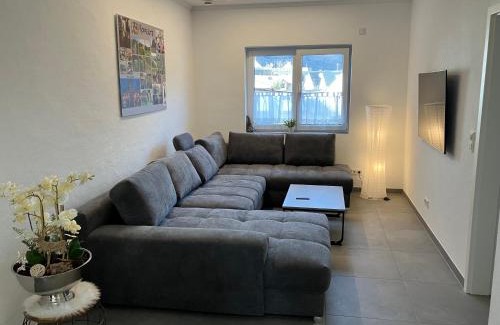 Reil Apartment | Experience Comfort at Ferienwohnung StilleMitte with Hot Tub