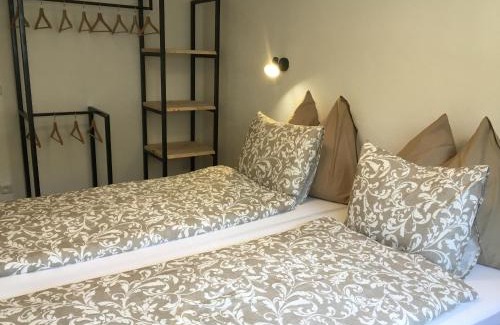 Bad Goisern Apartment | Scenic Ferienwohnung Stoablick - Accessible with Mountain Views