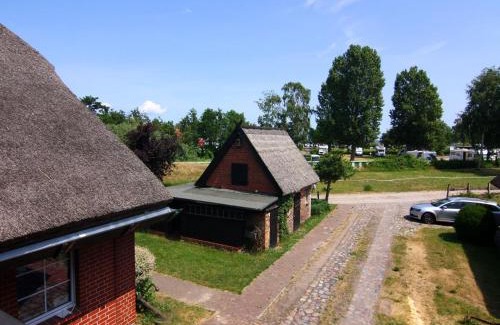 Monkebude Apartment | Ideal Family Getaway at Ferienwohnung Strandanker in Mönkebude