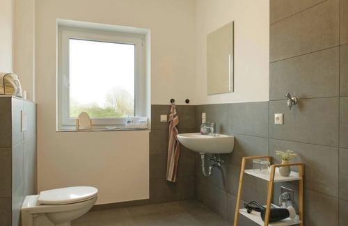 Wittmund Apartment | Family-Friendly Retreat at Ferienwohnung "strandloft" by Friesensee