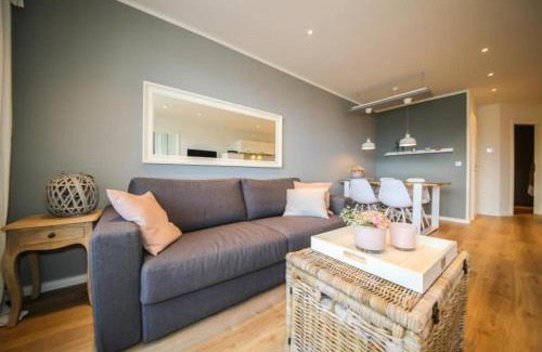Scharbeutz Apartment | Family-Friendly Ferienwohnung Strandvilla Augustusbad App. 18