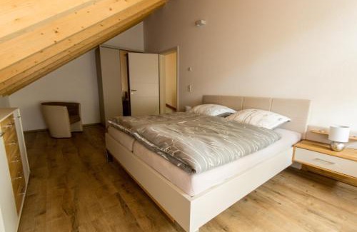 Kickenbach Apartment | Exceptional Ferienwohnung Stratmann - Rated 9.5/10 by Guests
